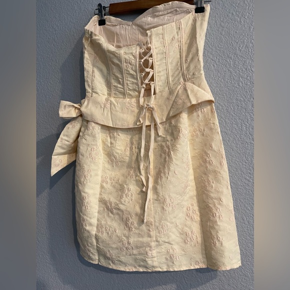 NWT Storia Floral Splotched Daisy Embossed Print Strapless Corset Mini Dress - Picture 7 of 13